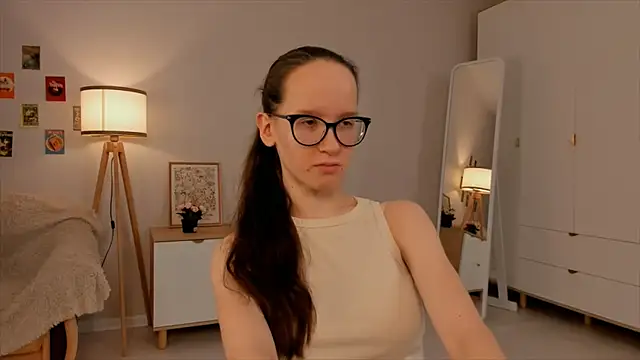 Snapshot of BettyBrowni chatting on 03.16.25 BettyBrowni online show from 03.16.25