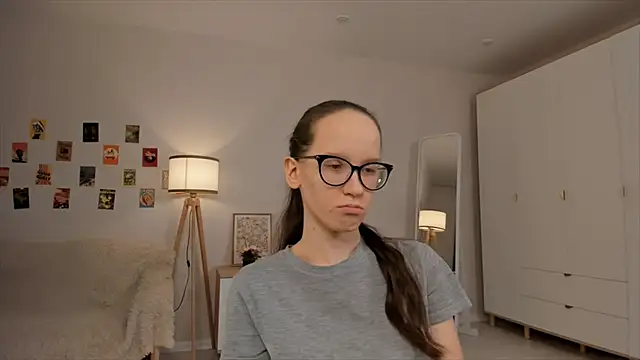 Snapshot of BettyBrowni chatting on 03.22.25 BettyBrowni online show from 03.22.25