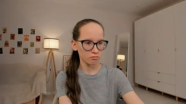 Snapshot of BettyBrowni chatting on 03.23.25 BettyBrowni online show from 03.23.25