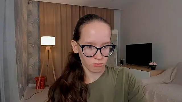 Snapshot of BettyBrowni chatting on 09.09.25 BettyBrowni online show from 09.09.25