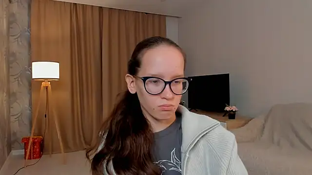 Snapshot of BettyBrowni chatting on 09.13.25 BettyBrowni online show from 09.13.25