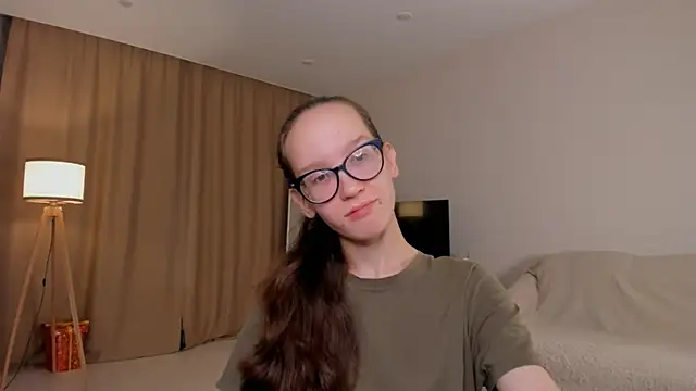 Snapshot of BettyBrowni chatting on 10.01.25 BettyBrowni online show from 10.01.25