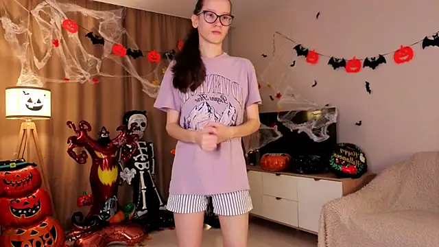 Snapshot of BettyBrowni chatting on 11.02.25 BettyBrowni online show from 11.02.25