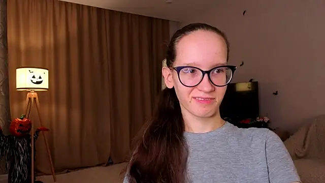 Snapshot of BettyBrowni chatting on 11.07.25 BettyBrowni online show from 11.07.25