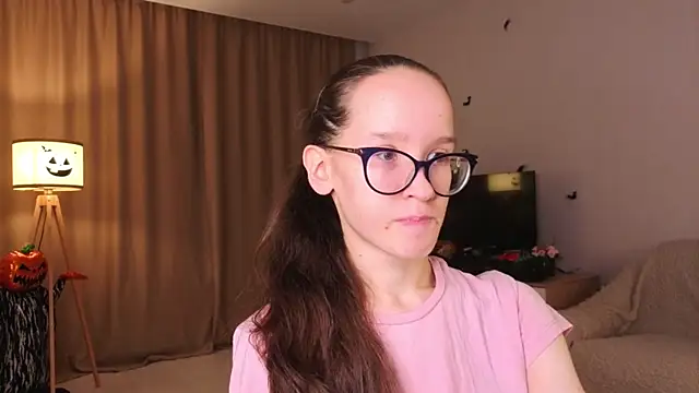 Snapshot of BettyBrowni chatting on 11.09.25 BettyBrowni online show from 11.09.25