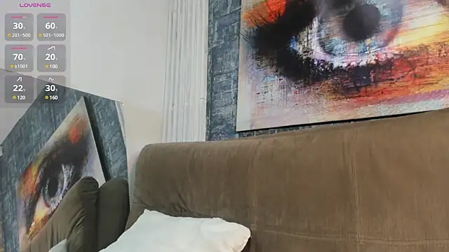 Paola  23 online show from 02.04.25