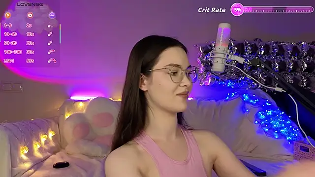 Snapshot of AokiAnna chatting on 04.30.26 AokiAnna online show from 04.30.26