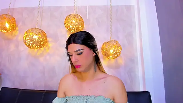 victoria aleia  online show from 12.07.24