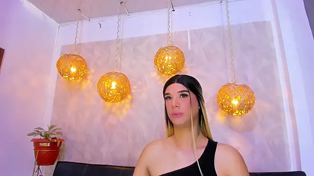 victoria aleia  online show from 01.04.25