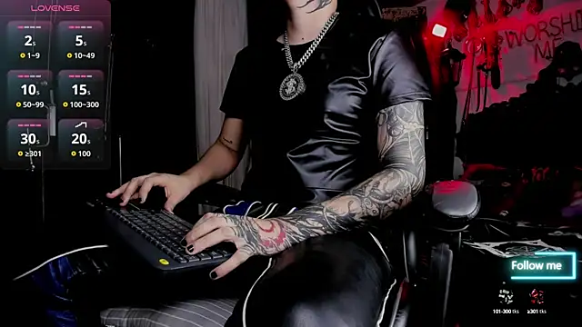 Snapshot of allanhurtss chatting on 10.06.25 allanhurtss online show from 10.06.25