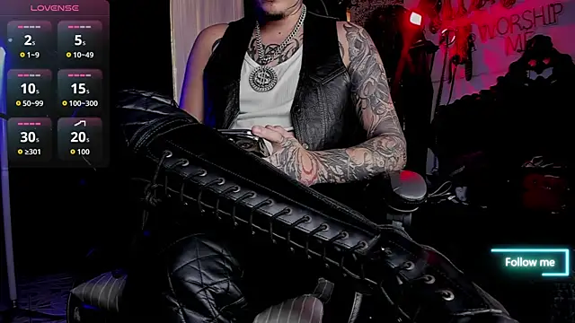 Snapshot of allanhurtss chatting on 11.04.25 allanhurtss online show from 11.04.25