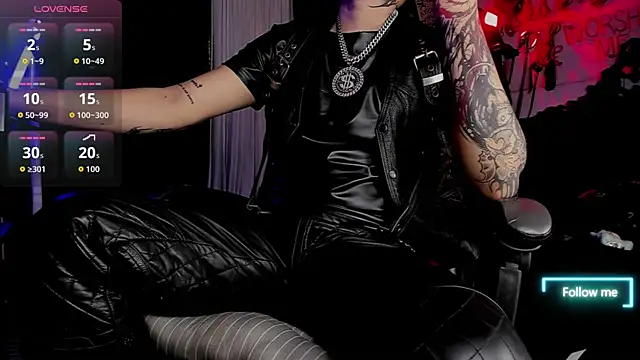 Snapshot of allanhurtss chatting on 11.06.25 allanhurtss online show from 11.06.25