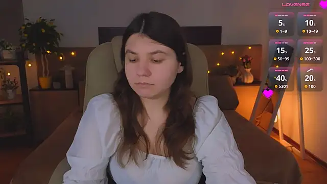 Viola  Shy online show from 04.04.26