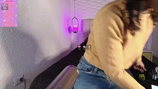 sarah banks1 online show from 03.11.25