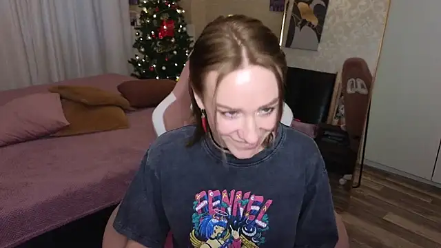 Snapshot of VeronicaRoss chatting on 12.16.24 VeronicaRoss online show from 12.16.24