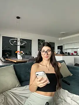 Wildberry  online show from 03.27.26