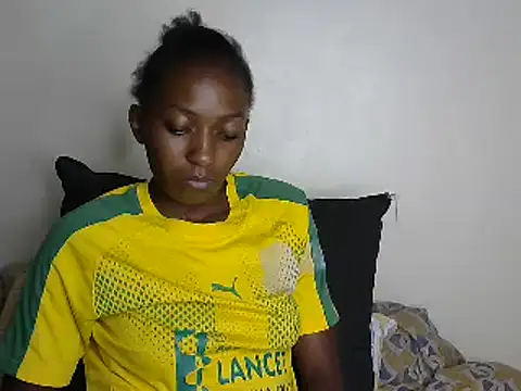 Snapshot of pretty_africanah chatting on 01.21.25 pretty africanah online show from 01.21.25