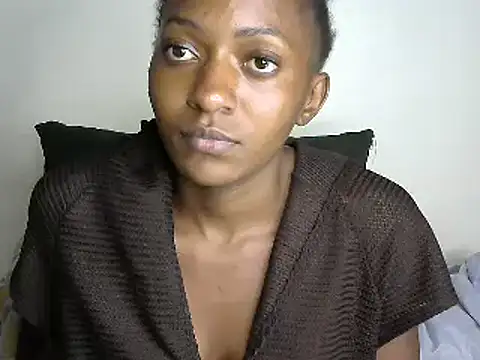 Snapshot of pretty_africanah chatting on 01.22.25 pretty africanah online show from 01.22.25