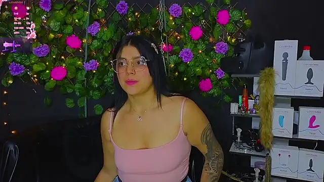 Snapshot of Sweett_Mollyy chatting on 05.03.26 Sweett Mollyy online show from 05.03.26