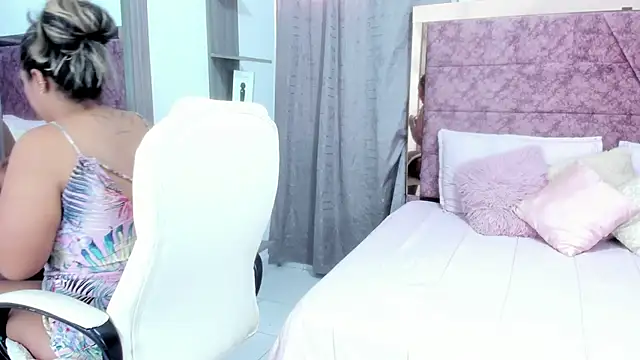  Lakshmi hotx online show from 02.20.25