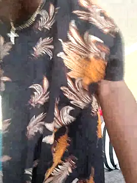 Snapshot of Sexxy_mariana chatting on 10.21.25 Sexxy mariana online show from 10.21.25