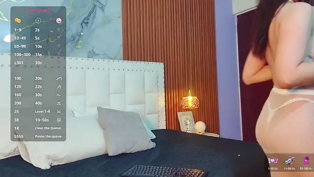 littleebluee online show from 02.01.25