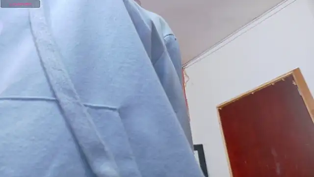 littleebluee online show from 02.11.25