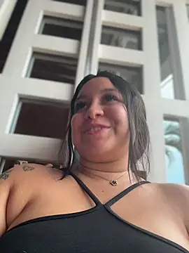 Pretty Isadora online show from 03.21.26