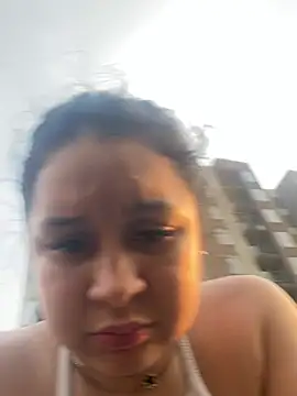 Pretty Isadora online show from 03.23.26