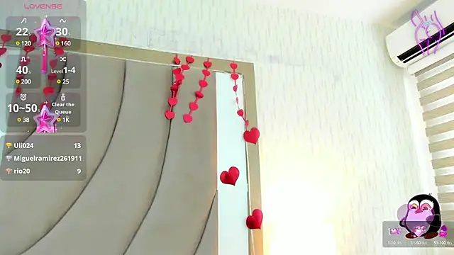 Snapshot of ThyaraJhons chatting on 02.20.25 ThyaraJhons online show from 02.20.25