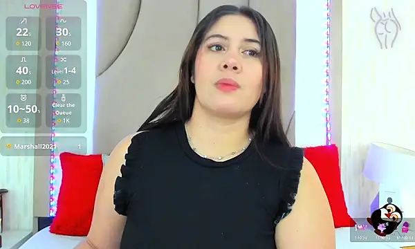 Snapshot of ThyaraJhons chatting on 09.26.25 ThyaraJhons online show from 09.26.25