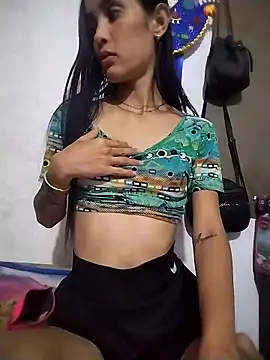 The-quee22 online show from 11.06.25