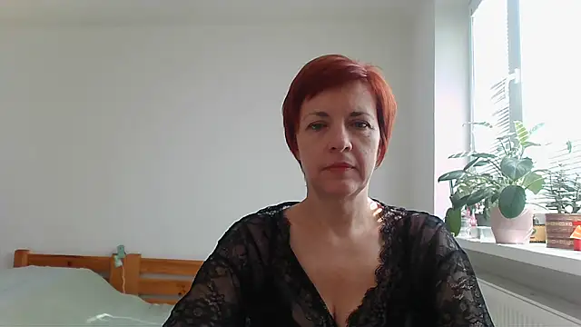 LoraLoraMay online show from 09.22.25