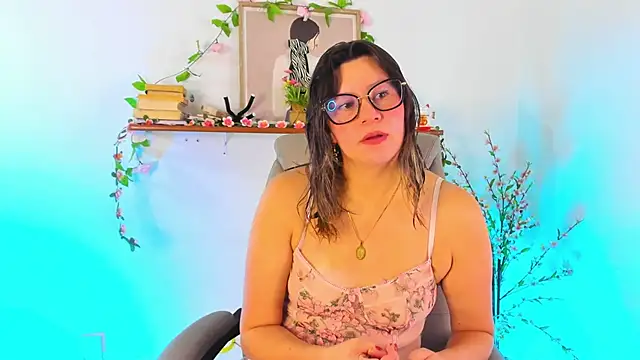 Chanelll Taylorr  online show from 03.28.26