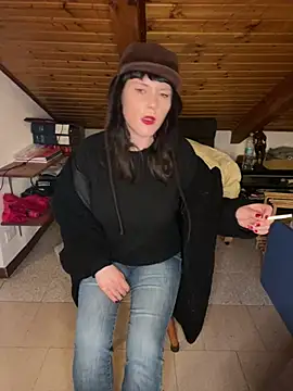 OniricFemme online show from 03.17.25