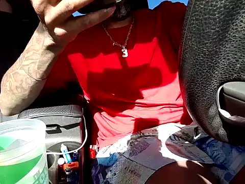 Snapshot of 3prettyboy3 chatting on 10.31.25 3prettyboy3 online show from 10.31.25