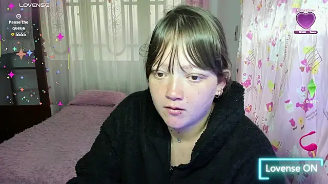 Snapshot of pamela_tcw chatting on 03.18.25 pamela tcw online show from 03.18.25