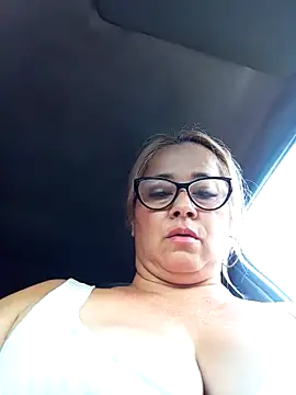 Snapshot of natally_ross21 chatting on 12.11.24 natally ross21 online show from 12.11.24