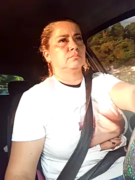 Snapshot of natally_ross21 chatting on 12.18.24 natally ross21 online show from 12.18.24