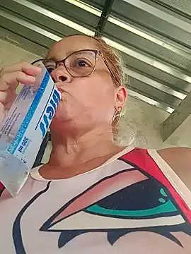 Snapshot of natally_ross21 chatting on 01.08.25 natally ross21 online show from 01.08.25