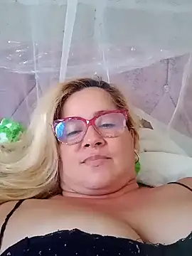 Snapshot of natally_ross21 chatting on 02.09.25 natally ross21 online show from 02.09.25