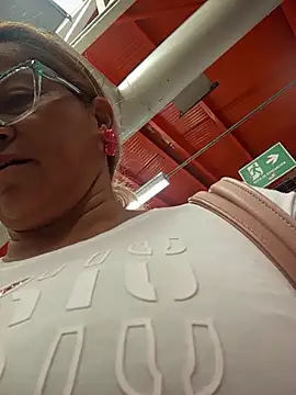 Snapshot of natally_ross21 chatting on 09.11.25 natally ross21 online show from 09.11.25