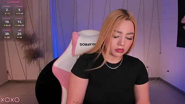 SamanthaKlein  online show from 11.21.25