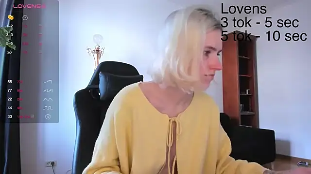 Sexy Sweets online show from 10.30.25