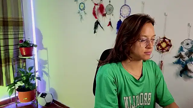 Zoe--khalL online show from 06.24.26