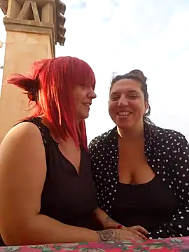 Snapshot of carolyne2023 chatting on 09.09.25 carolyne2023 online show from 09.09.25