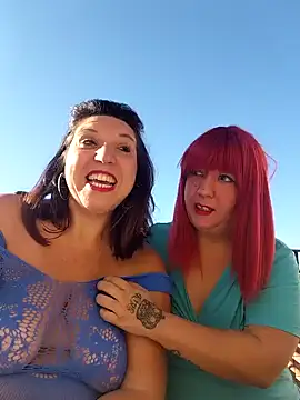 Snapshot of carolyne2023 chatting on 09.21.25 carolyne2023 online show from 09.21.25