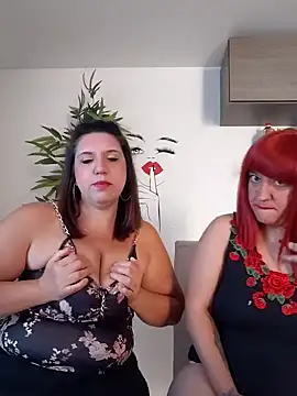 Snapshot of carolyne2023 chatting on 09.28.25 carolyne2023 online show from 09.28.25