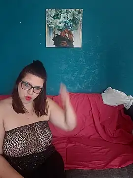 Snapshot of carolyne2023 chatting on 11.07.25 carolyne2023 online show from 11.07.25