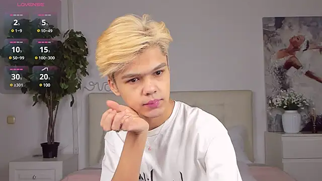 Felix Rey online show from 02.26.25